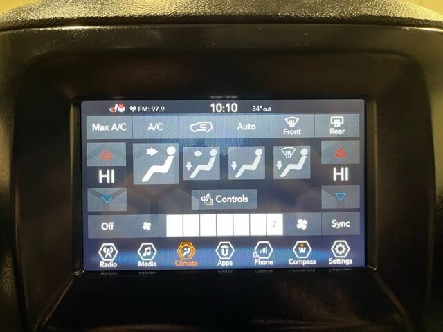 
 2018 Jeep Compass Latitude full									