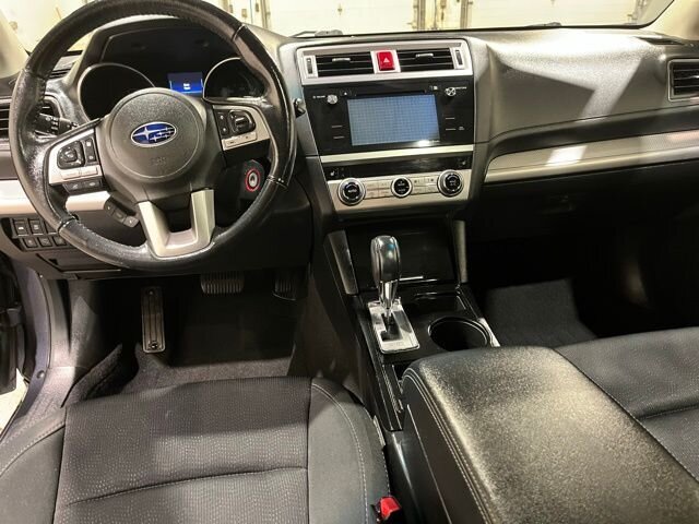 
 2016 Subaru Legacy 2.5i Premium full									