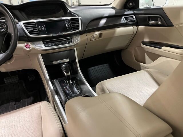 
 2015 Honda Accord EX-L full									