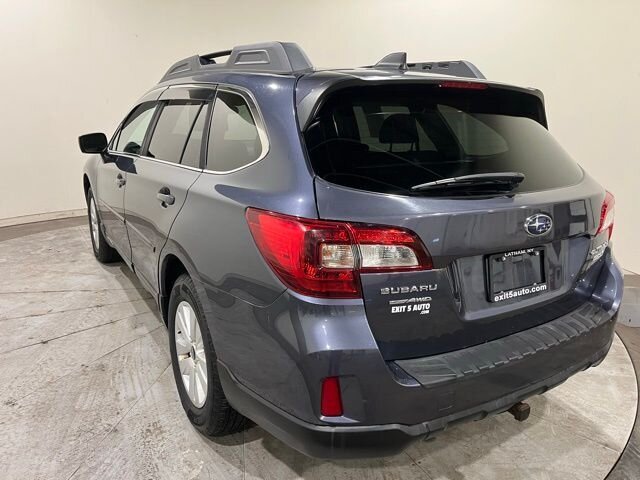 
 2017 Subaru Outback 2.5i Premium full									
