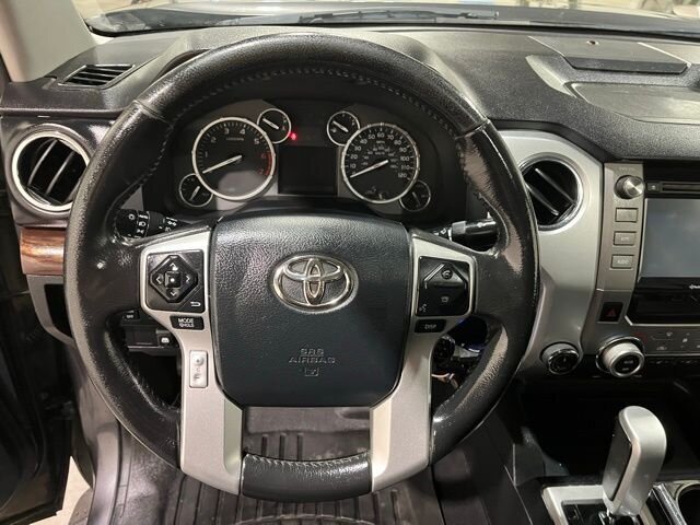 
 2014 Toyota Tundra Limited CrewMax full									