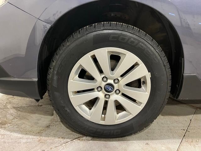 
 2017 Subaru Outback 2.5i Premium full									