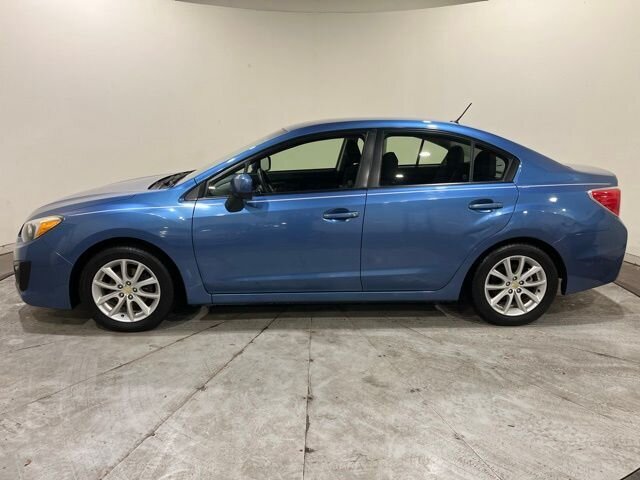 
 2014 Subaru Impreza 2.0i Premium full									