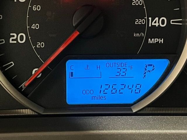 
 2013 Toyota RAV4 LE full									