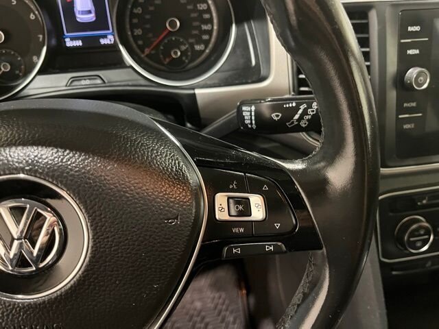 
 2019 Volkswagen Atlas 3.6L V6 SE w/ Apple Car Play full									