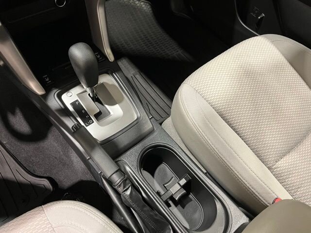 
 2015 Subaru Forester 2.5i Premium full									