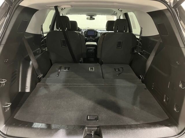 
 2018 Chevrolet Traverse LT Cloth w/1LT full									