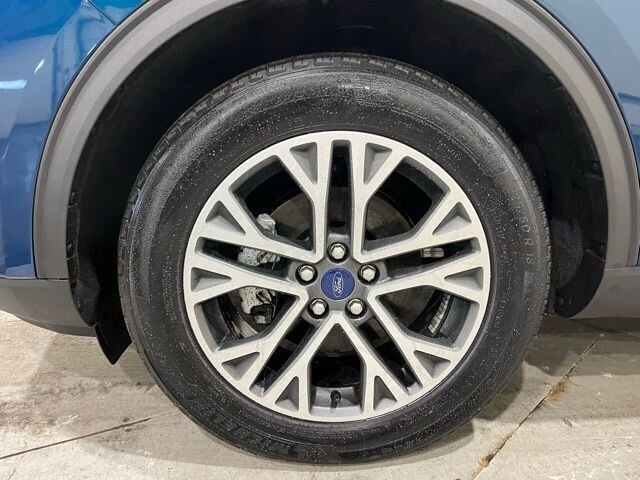 
 2020 Ford Escape SEL full									