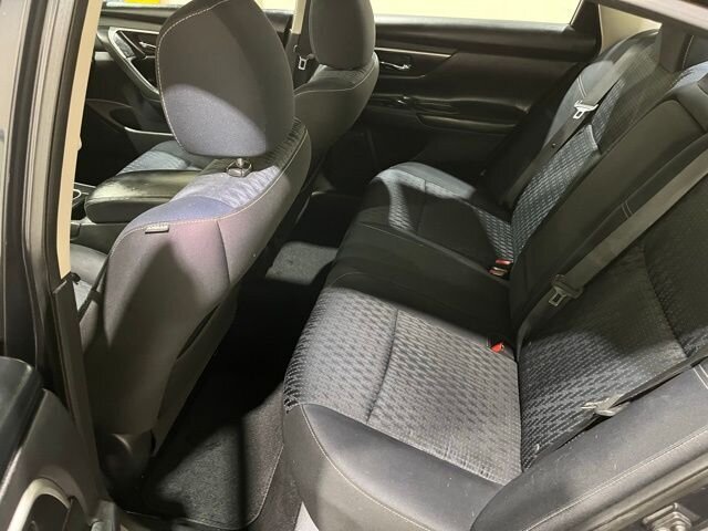 
 2016 Nissan Altima 2.5 SV full									