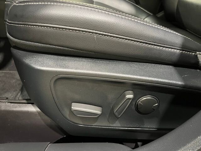 
 2020 Ford Escape SEL full									