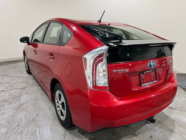 
 2014 Toyota Prius Two full									