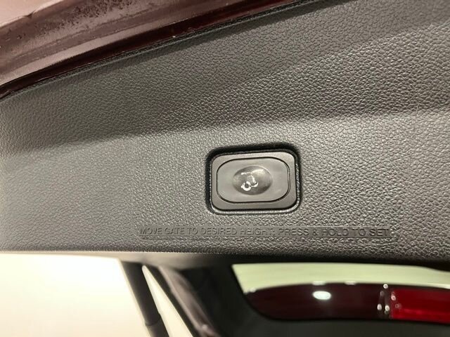 
 2019 Ford Explorer Limited full									