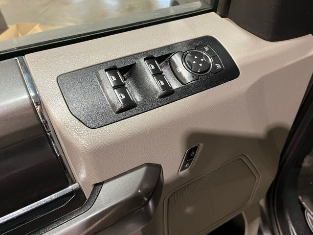 
 2020 Ford F-150 XLT full									