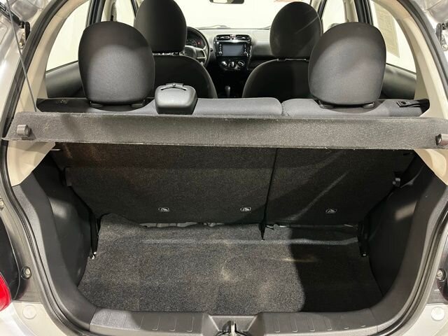 
 2018 Mitsubishi Mirage ES full									