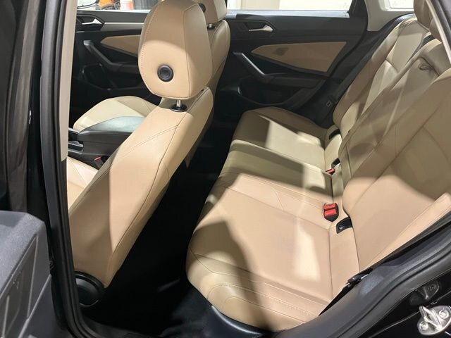 
 2019 Volkswagen Jetta 1.4T SE full									