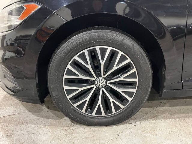 
 2019 Volkswagen Jetta 1.4T SE full									