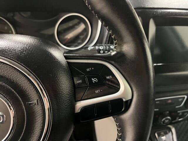 
 2018 Jeep Compass Latitude full									