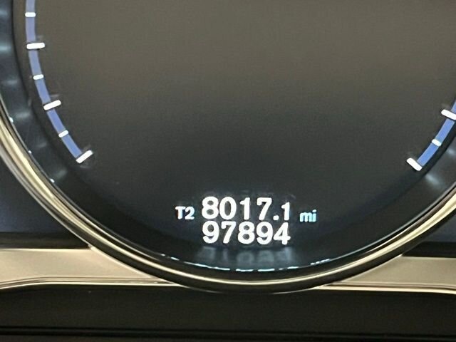 
 2015 Volvo XC60 T6 Platinum full									