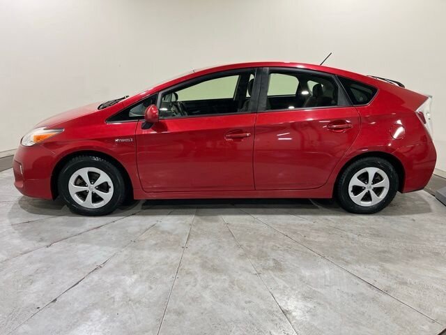 
 2014 Toyota Prius Two full									