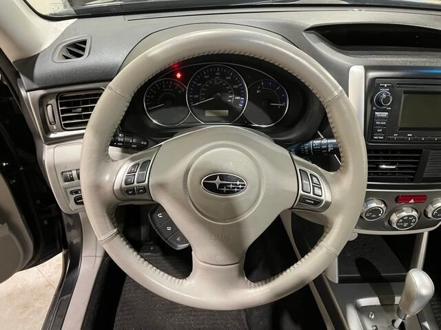 
 2013 Subaru Forester 2.5X Limited full									
