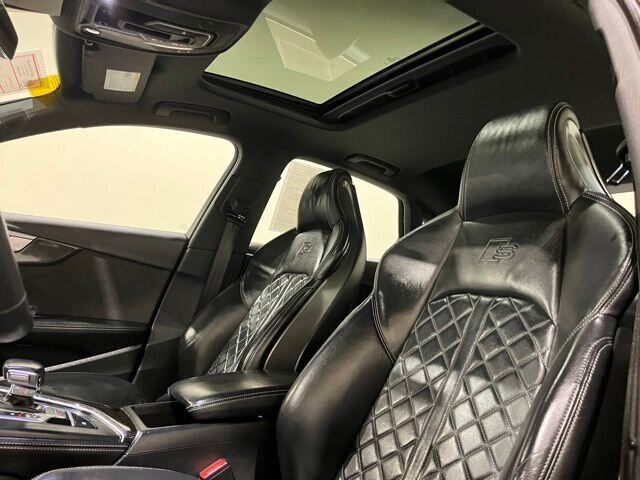 
 2018 Audi S4 3.0T Prestige quattro full									