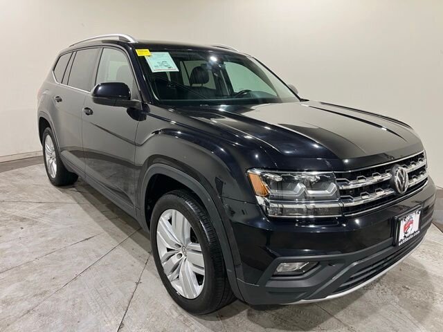 
 2019 Volkswagen Atlas 3.6L V6 SE w/ Apple Car Play full									