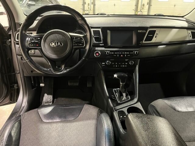 
 2018 Kia Niro EX full									