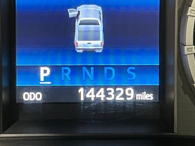 
 2014 Toyota Tundra Limited CrewMax full									