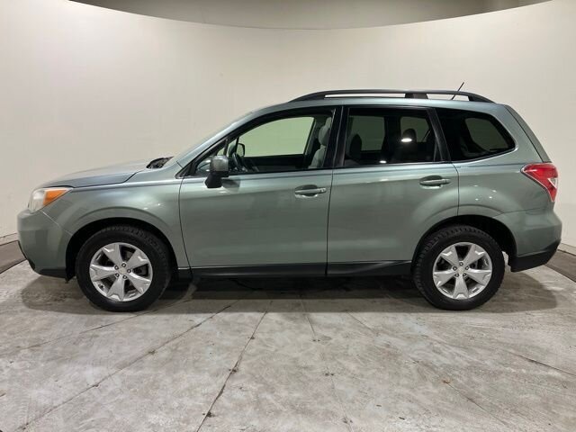 
 2015 Subaru Forester 2.5i Premium full									