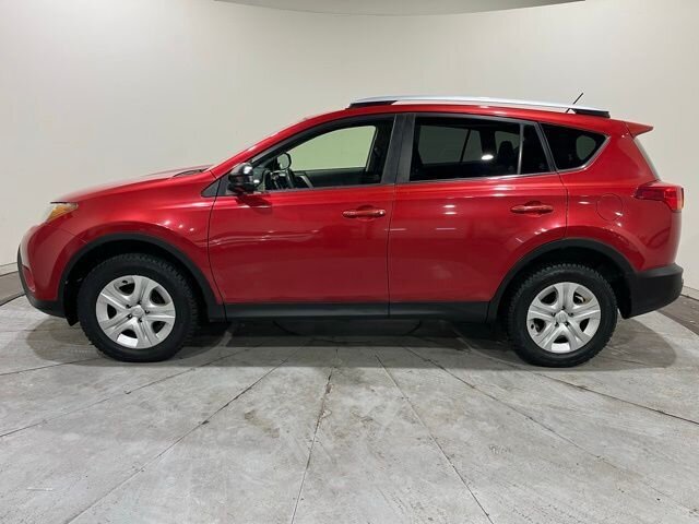 
 2013 Toyota RAV4 LE full									