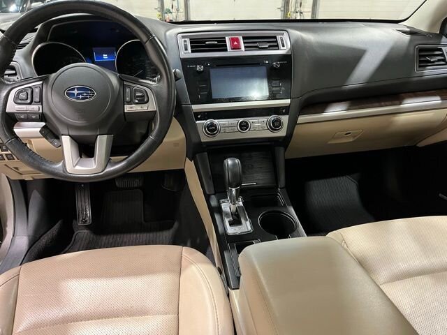 
 2017 Subaru Outback 2.5i Limited full									