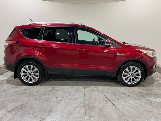 
 2018 Ford Escape Titanium full									