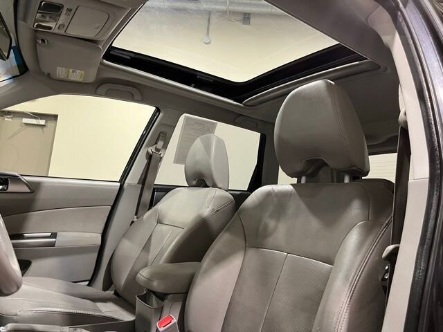 
 2013 Subaru Forester 2.5X Limited full									