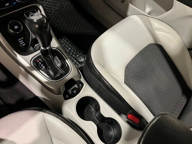 
 2018 Jeep Compass Latitude full									