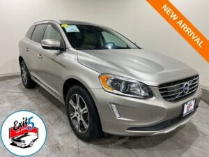 2015 Volvo XC60 T6 Platinum's photo