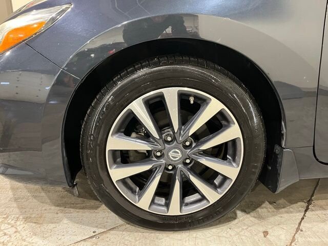 
 2016 Nissan Altima 2.5 SV full									