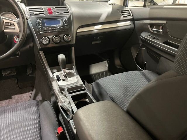 
 2014 Subaru Impreza 2.0i Premium full									