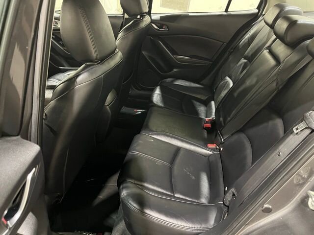 
 2017 Mazda Mazda3 Touring full									