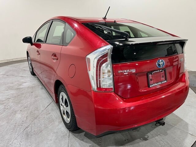 
 2014 Toyota Prius Two full									