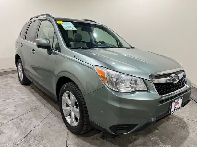 
 2015 Subaru Forester 2.5i Premium full									