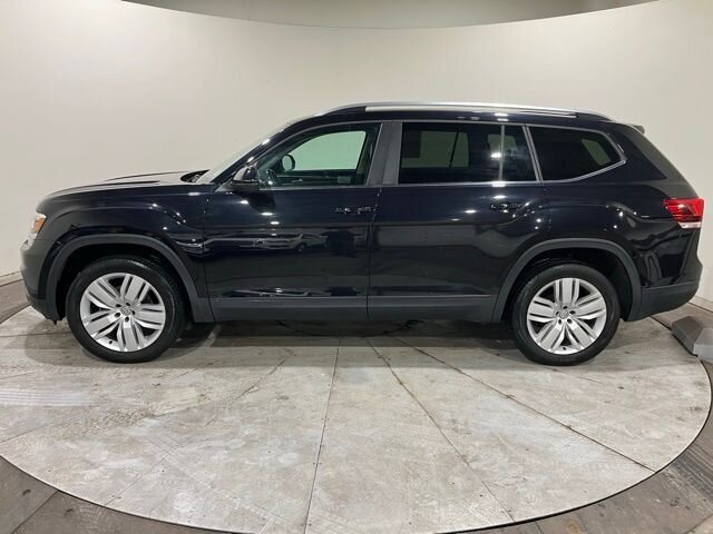 
 2019 Volkswagen Atlas 3.6L V6 SE w/ Apple Car Play full									