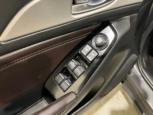 
 2017 Mazda Mazda3 Touring full									