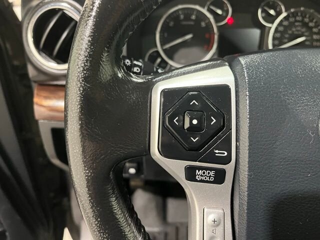 
 2014 Toyota Tundra Limited CrewMax full									