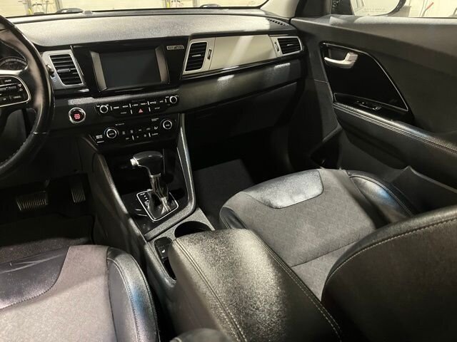 
 2018 Kia Niro EX full									