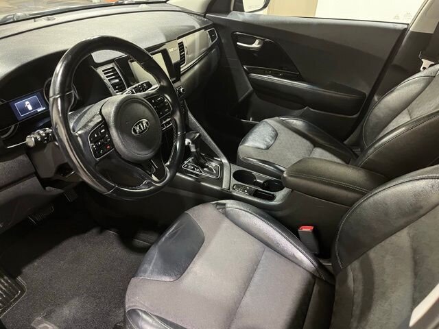 
 2018 Kia Niro EX full									