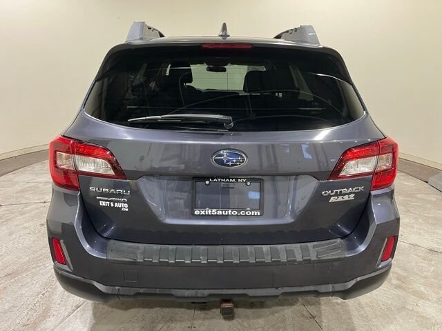 
 2017 Subaru Outback 2.5i Premium full									