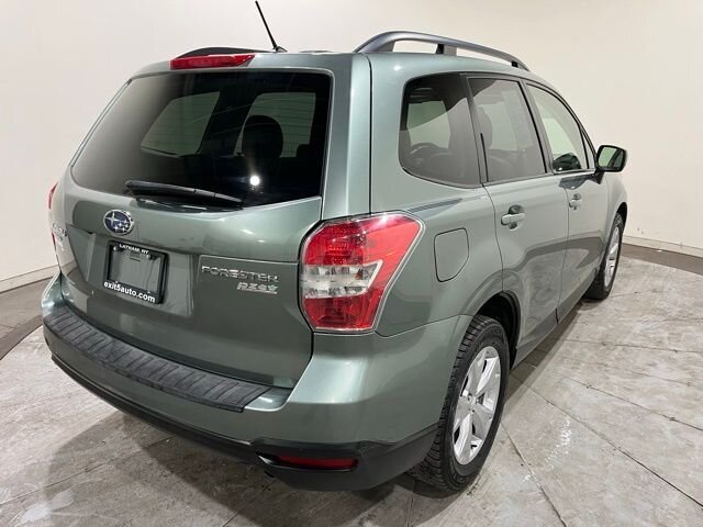
 2015 Subaru Forester 2.5i Premium full									