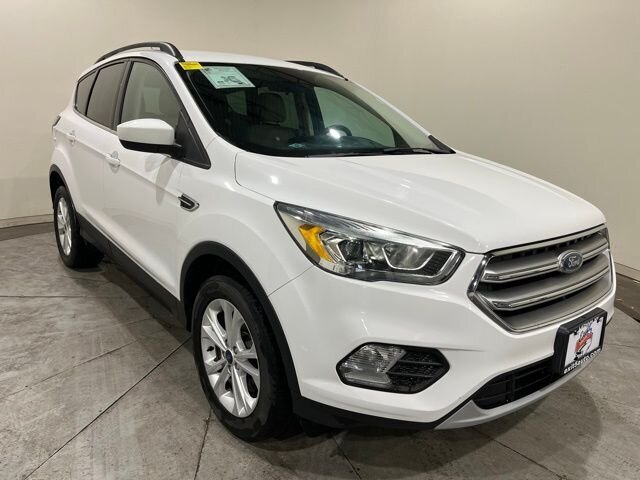 
 2017 Ford Escape SE full									