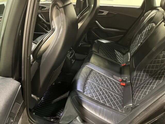 
 2018 Audi S4 3.0T Prestige quattro full									