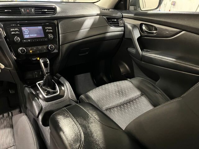 
 2017 Nissan Rogue S full									